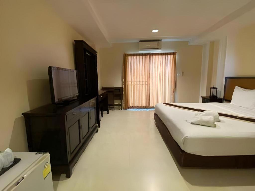 Rayong Lanna Hotel Luaran gambar