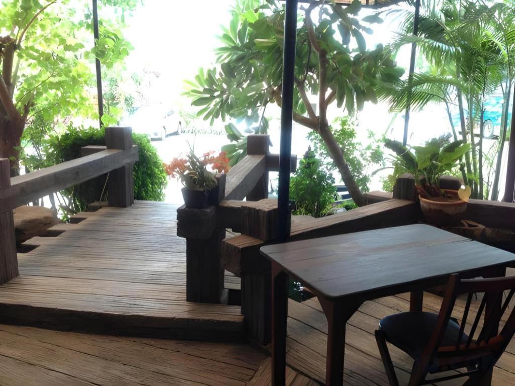 Rayong Lanna Hotel Luaran gambar